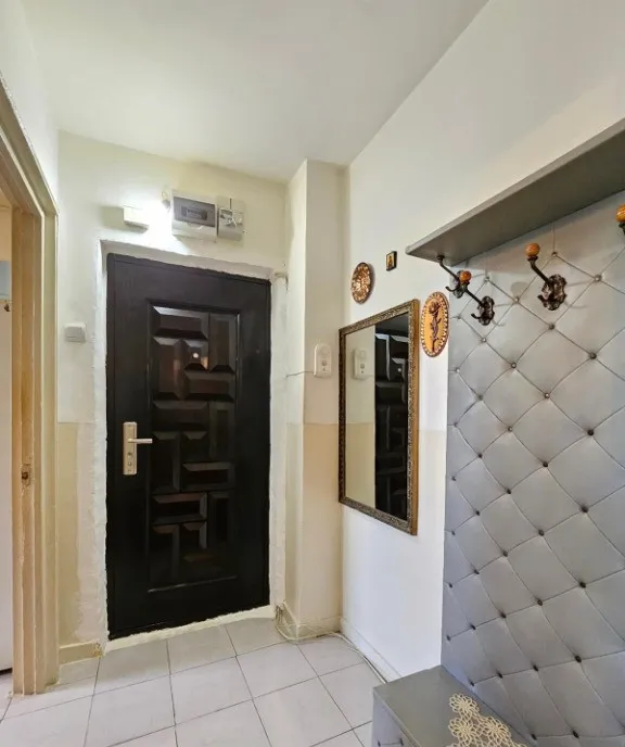 Ap 2 cam Negru Voda 59500 euro