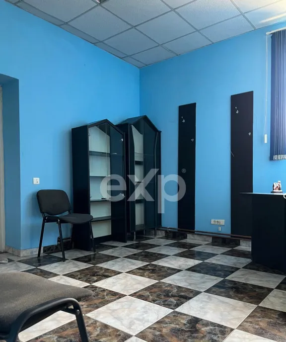 Casa in centrul comunei Corbii Mari ideala pentru birour