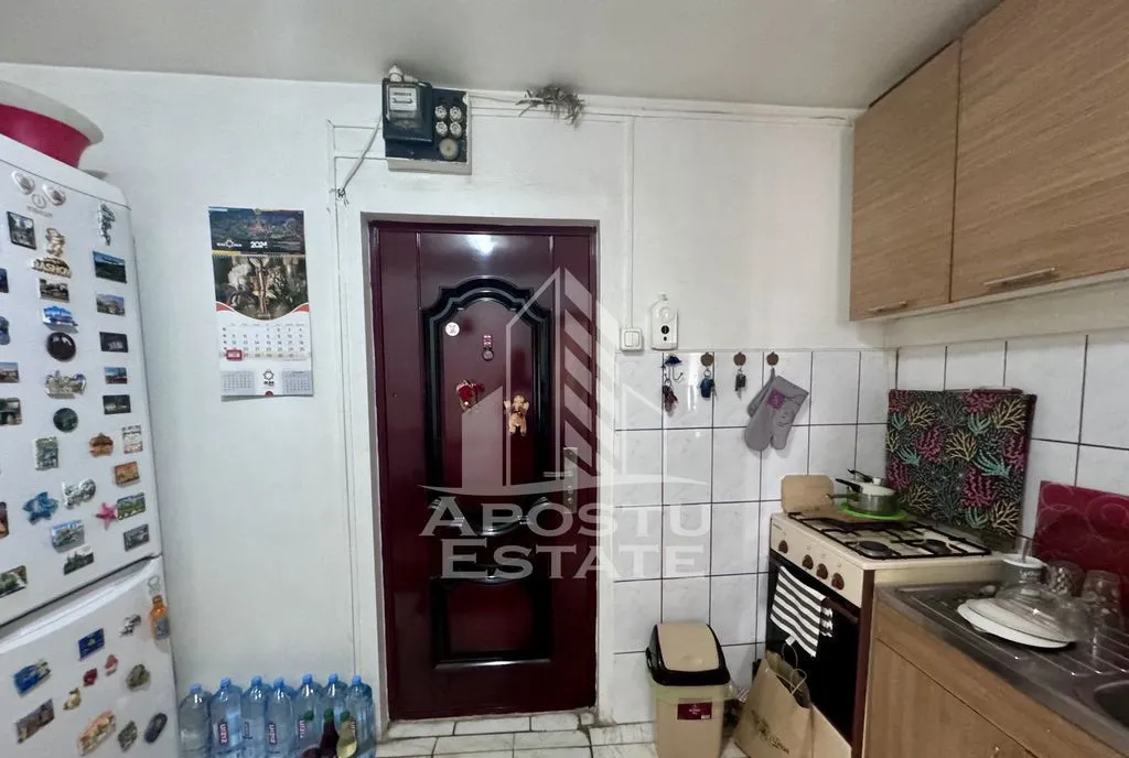 Apartament 2 camere de vanzare mobilat zona Aradului Timisoara