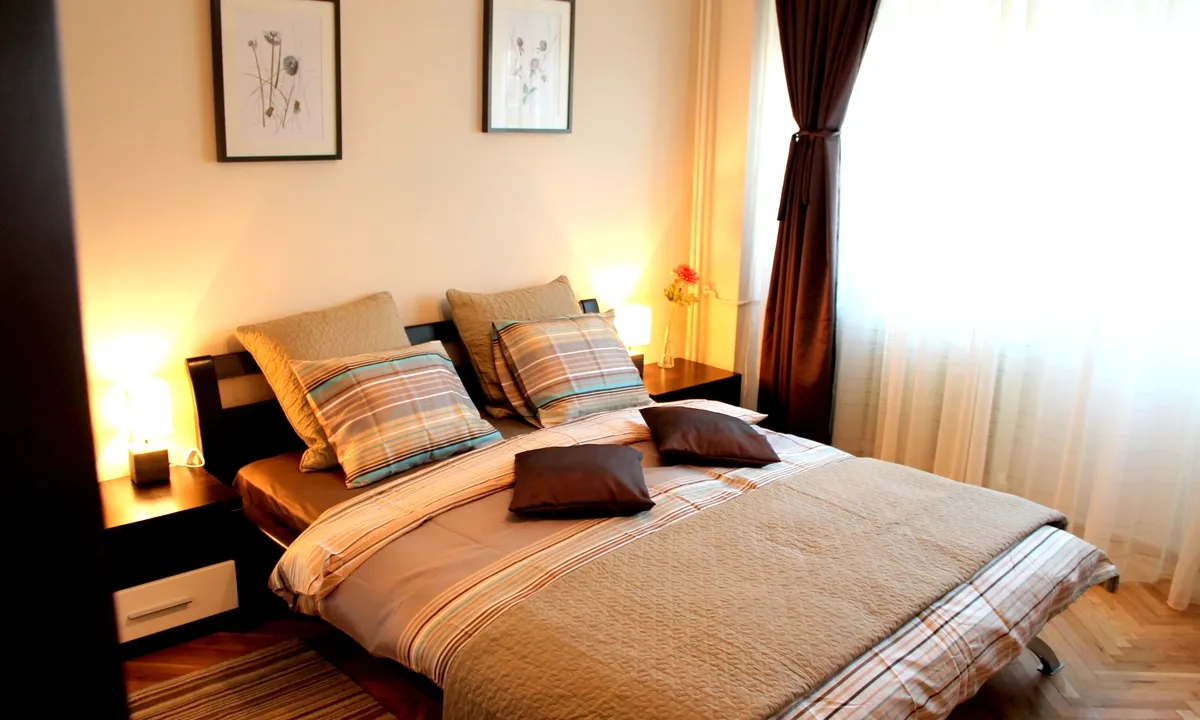 Unirii B dul Libertatii vanzare apartament 3 cam vedere Casa Poporului