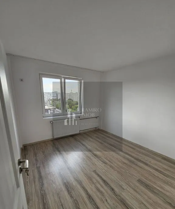 Apartament 3 camere Piata Minis 62 mp Sector 3