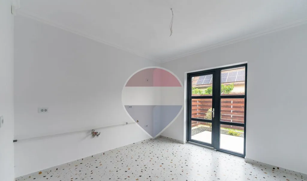 Casa eleganta si spatioasa in complex privat - Zona Centrala Arad