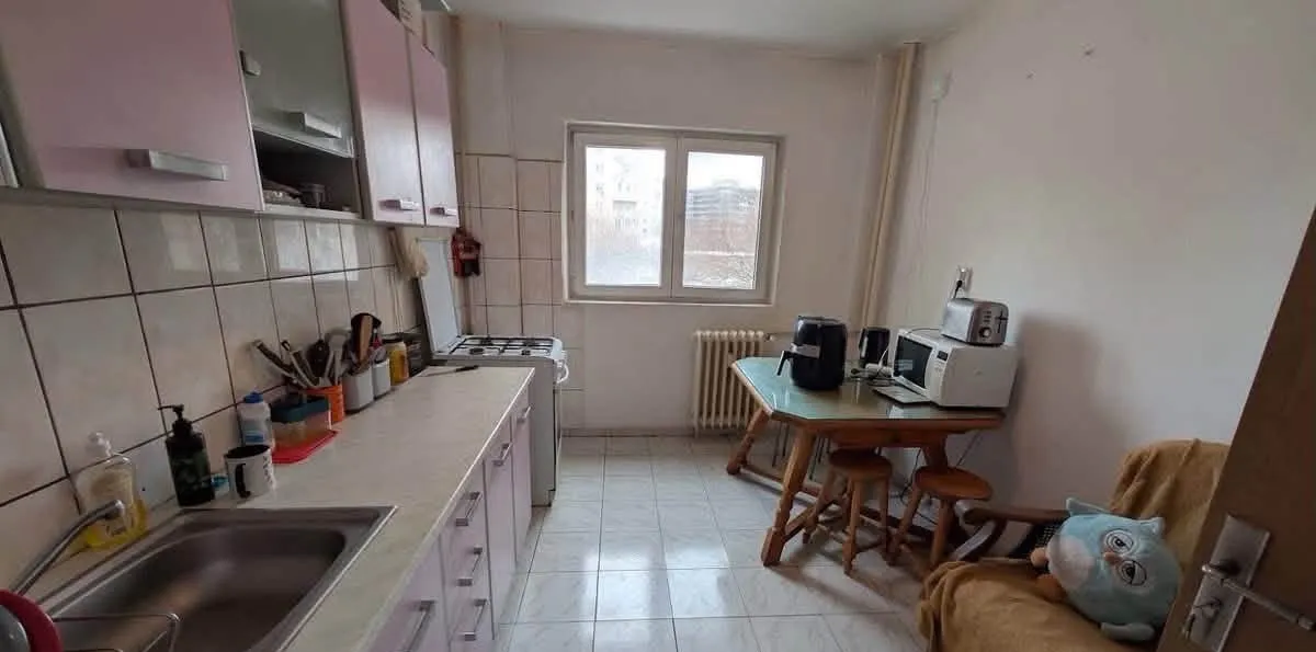 Brancoveanu 4 camere 2 bai et 2 an 1982 5 min metrou Brancoveanu