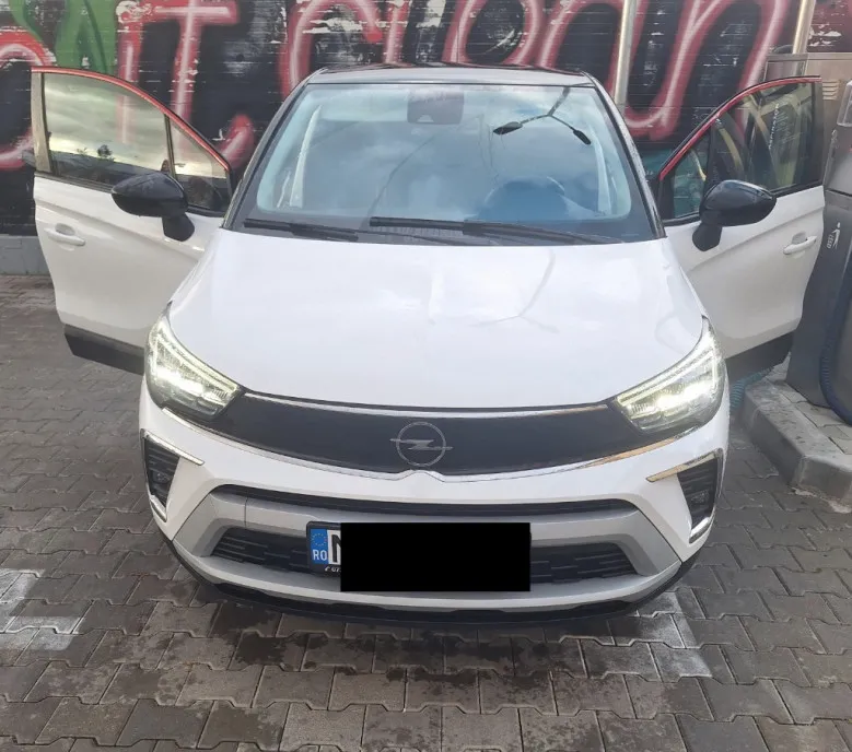 Opel Crossland X 1 2 2021 11 200 eur