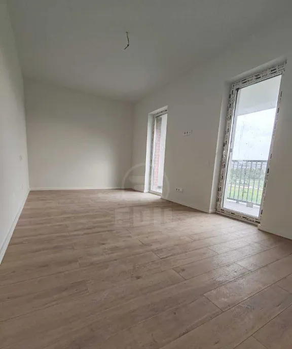 Oncos Parc Floresti 2 camere cu paracre subterana