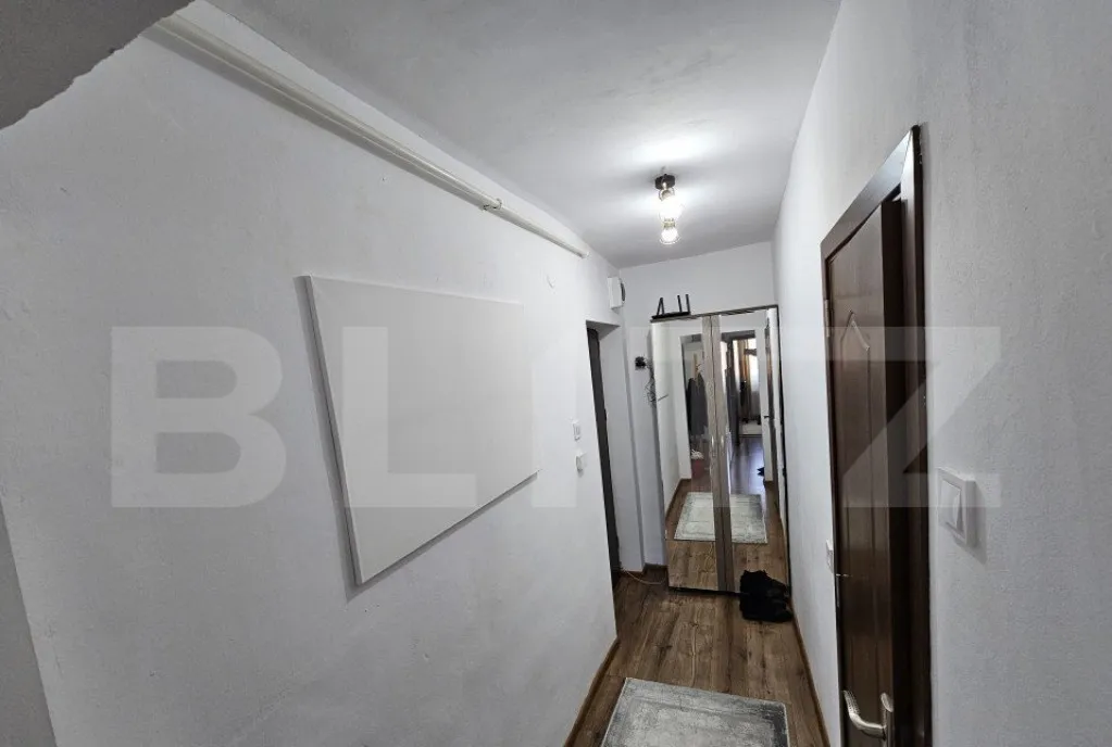 Apartament 2 camere zona Decebal