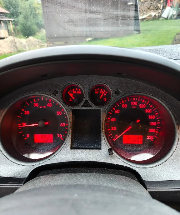 SEAT Cordoba 1 4 2007 9 000 lei