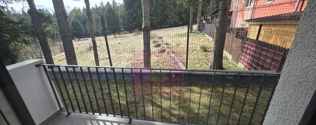 Apartament cu 2 camere de vanzare in Busteni curte si loc de parcare