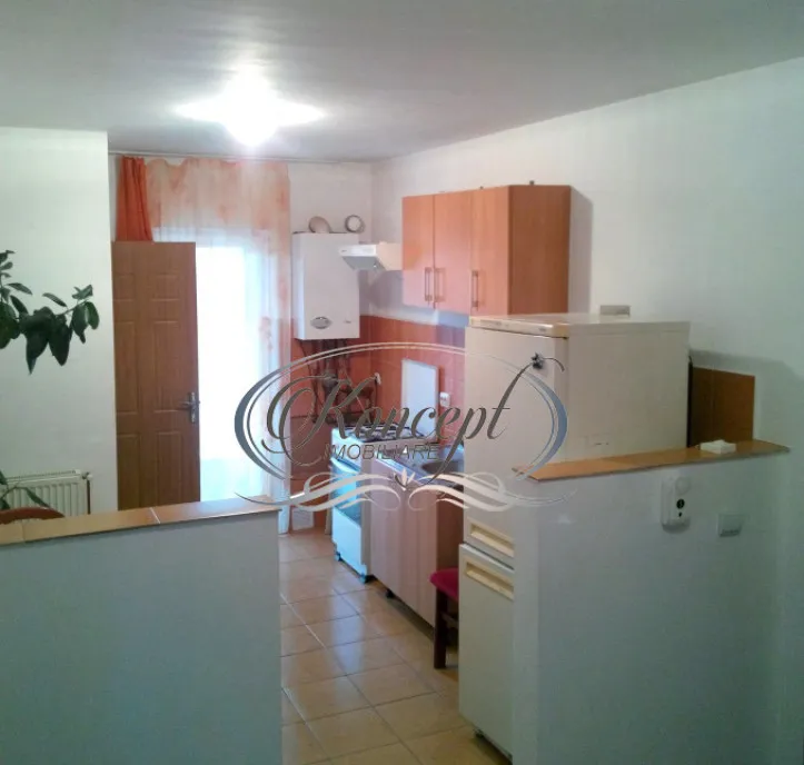 Apartament decomandat cu parcare