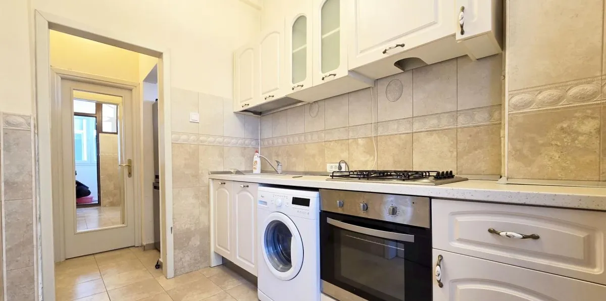 Apartament 3 camere ultracentral - Piata Unirii vis a vis de Magazinul Unirea