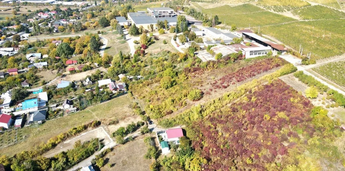 Stefanesti Judetul Arges teren de vanzare 700 mp