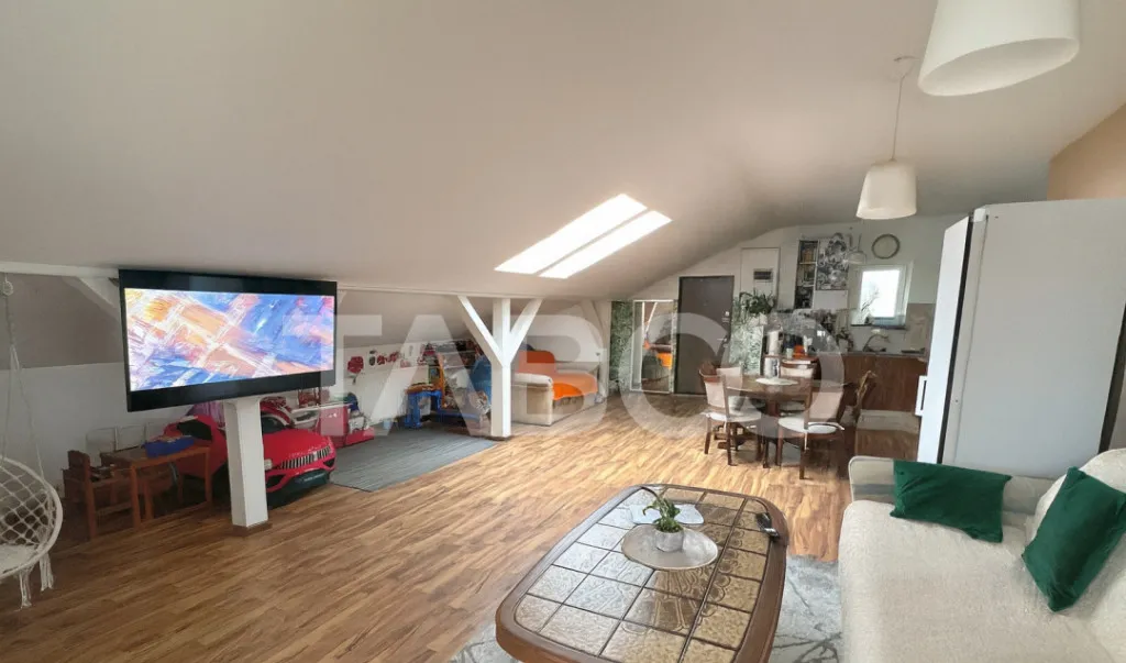 Apartament cu 3 camere spatioase de vanzare in Selimbar 10