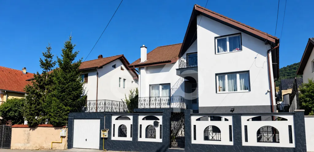 De vanzare Casa individuala aproximativ 188 mp utili