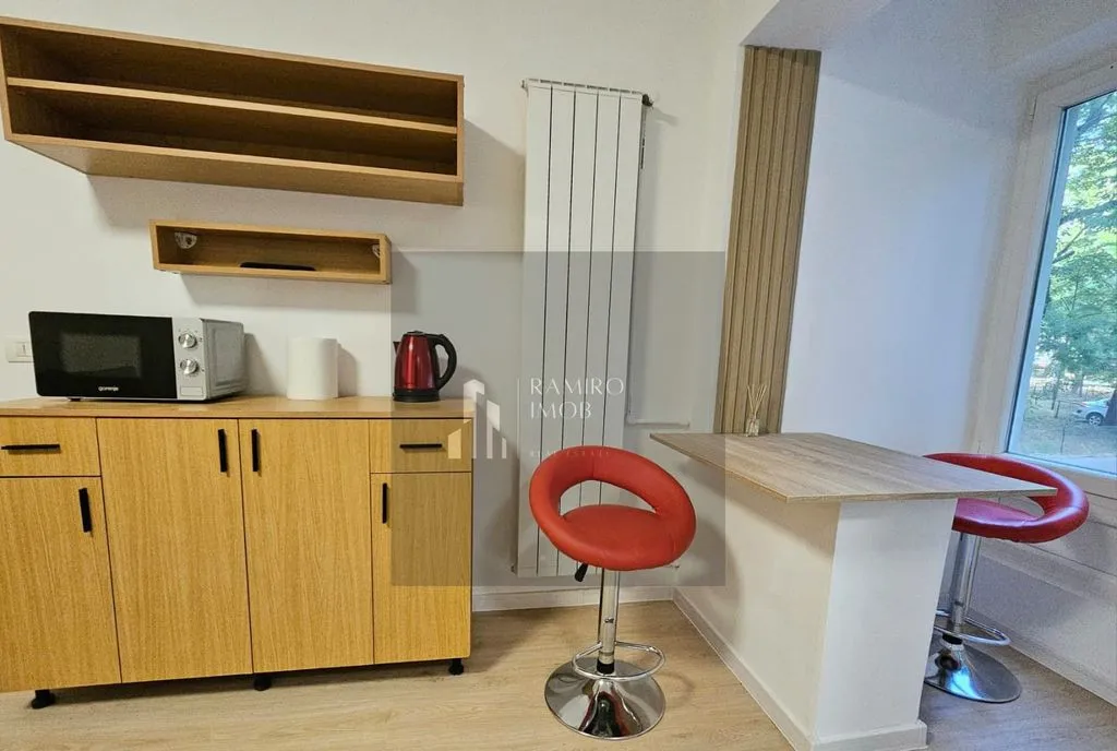 Garsoniera Soseaua Giurgiului / Ilie Oprea / Centrala proprie