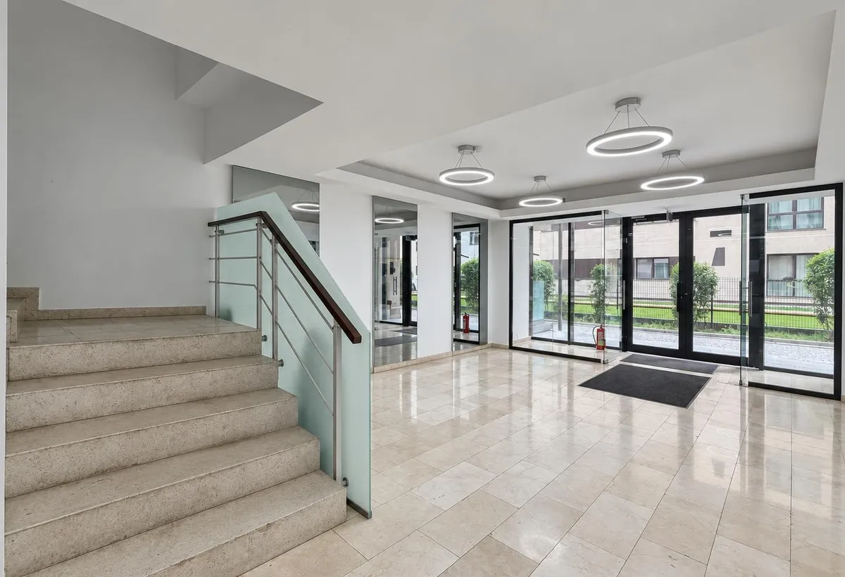 Sos Pipera Tunari apartament cu terasa 30 mp langa Scoala Americana