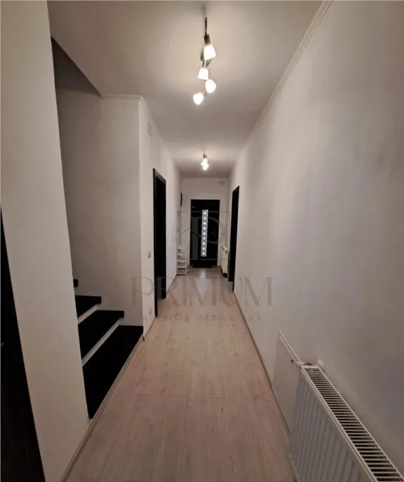 Dumbravita duplex 5 cam P 1 P 3 bai acoperis uti