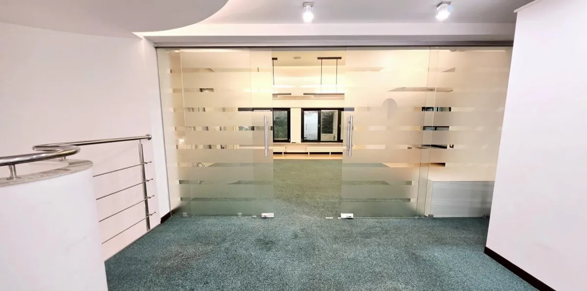 Unirii Cladire eleganta de birouri 242 mp utili fara comision