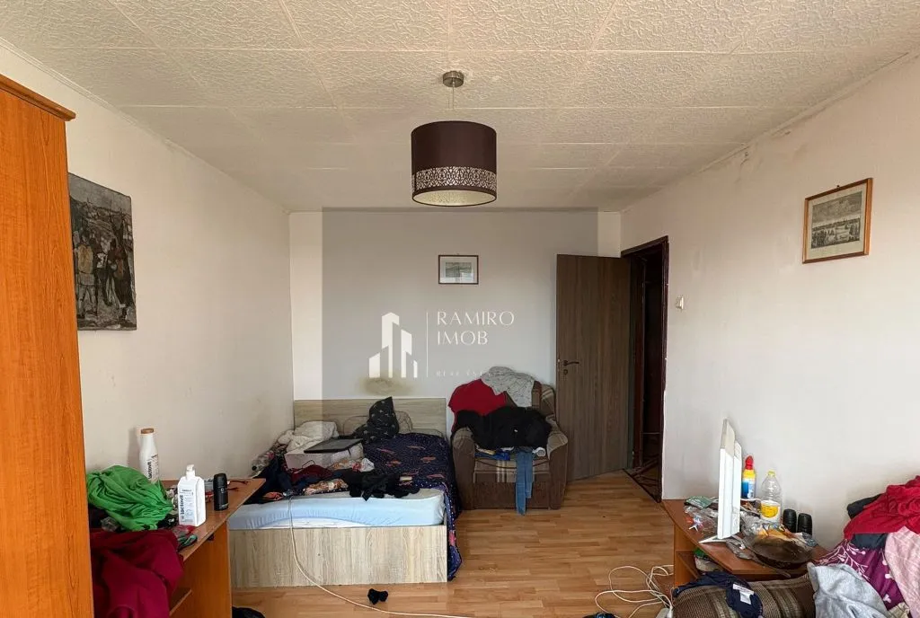 3 camere decomandat 10 minute metrou Aparatorii Patriei/centrala