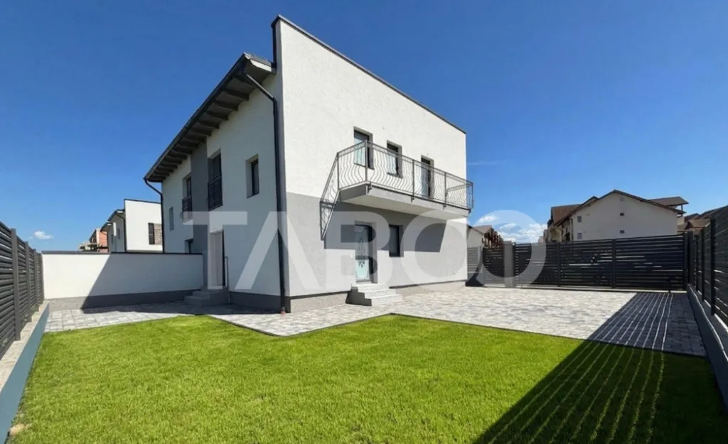 Casa de vanzare in Selimbar acces auto in curte si 2 locuri
