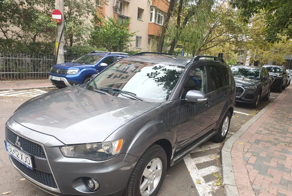 Mitsubishi Outlander 2 2 2011 5 990 eur