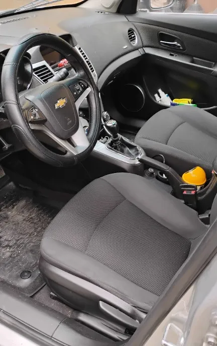 Chevrolet cruze 2 0 2012 3 500 eur