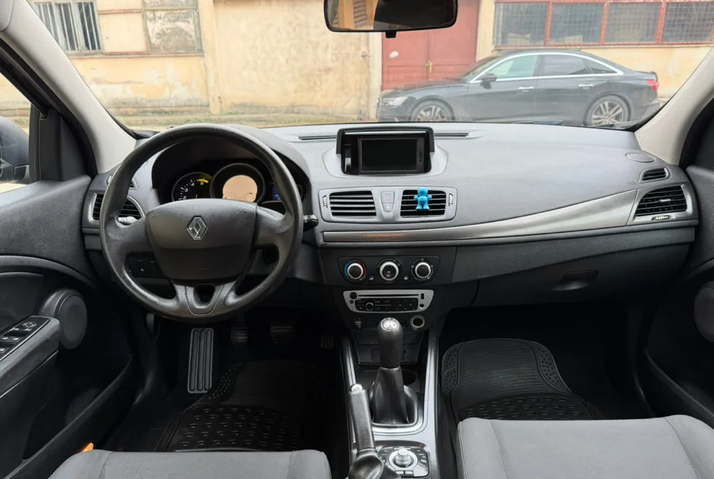 Renault Megane 3 Grandtour 1 5 dCi 90CP 2013 Navi Rate Buy-Back 2 950 eur