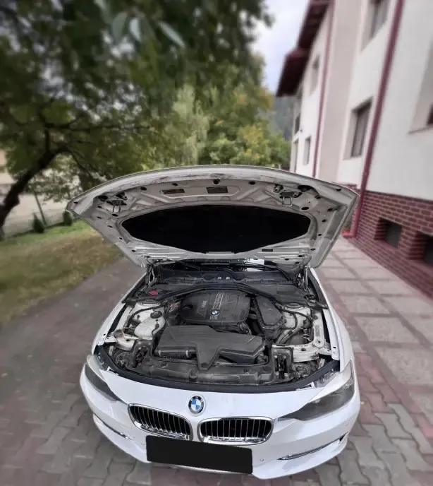 BMW Seria 3 328d 2014 Head-Up Display Keyless Entry Scaune electrice 14 500 eur