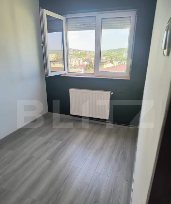 Apartament 2 camere semidecomandat 34 mp zona Sud Est