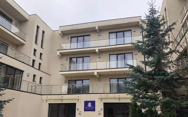 inchiriere apartament 3 camere Petresti Padure Corbeanca
