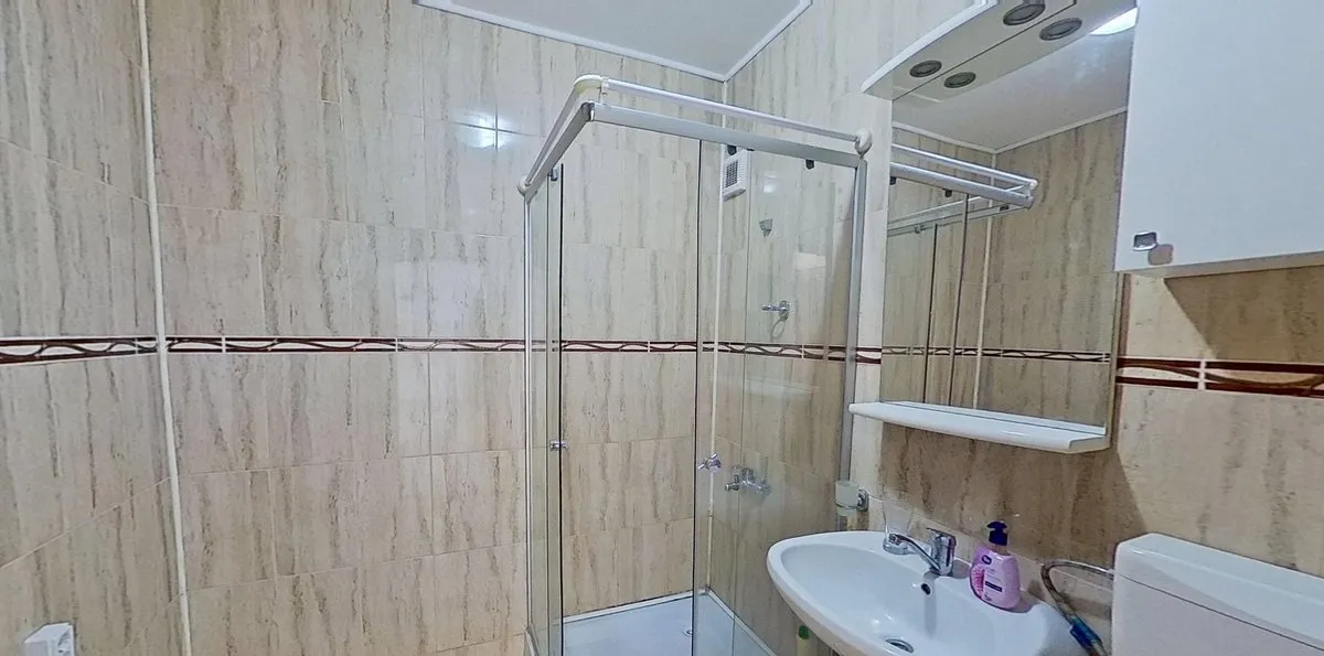 Doua camere apartament in vila cu curte etaj 1