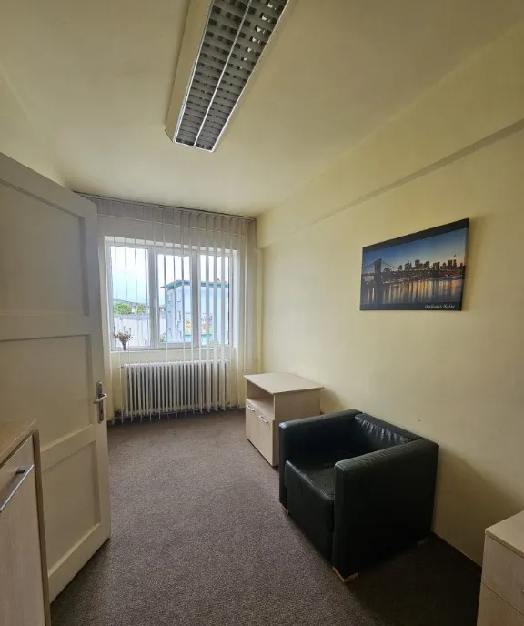 Proprietar vand apartament 2 camere 40 mp in Piata Mihai Viteazul