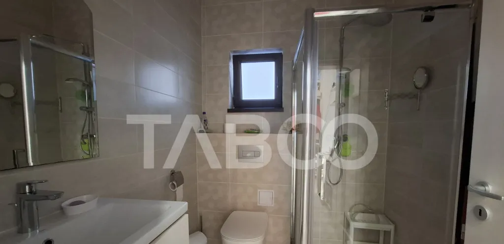 Casa de vanzare 5 camere 172 mp langa Padurea Du