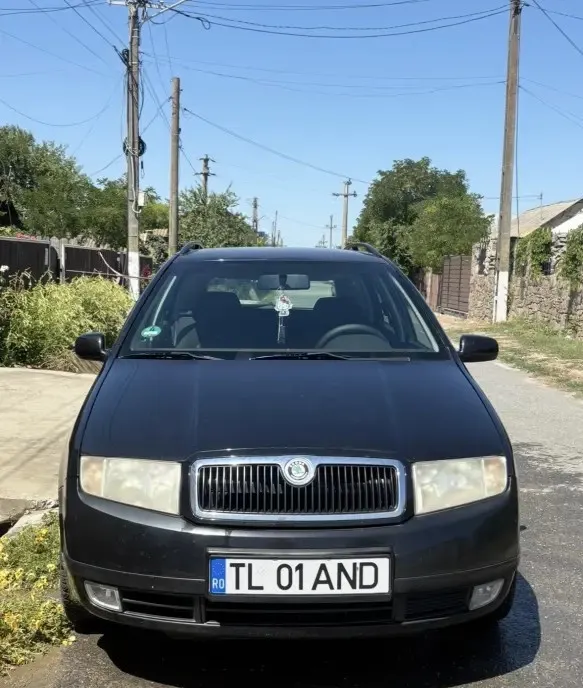 Skoda Fabia 2003 1 100 eur