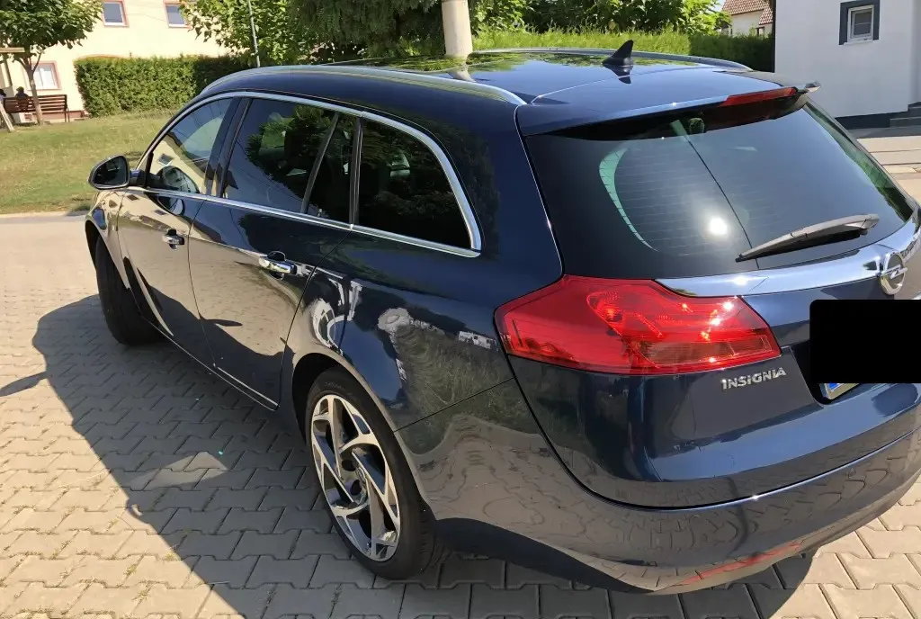 Opel Insignia Sports Tourer SW 2013 6 600 eur