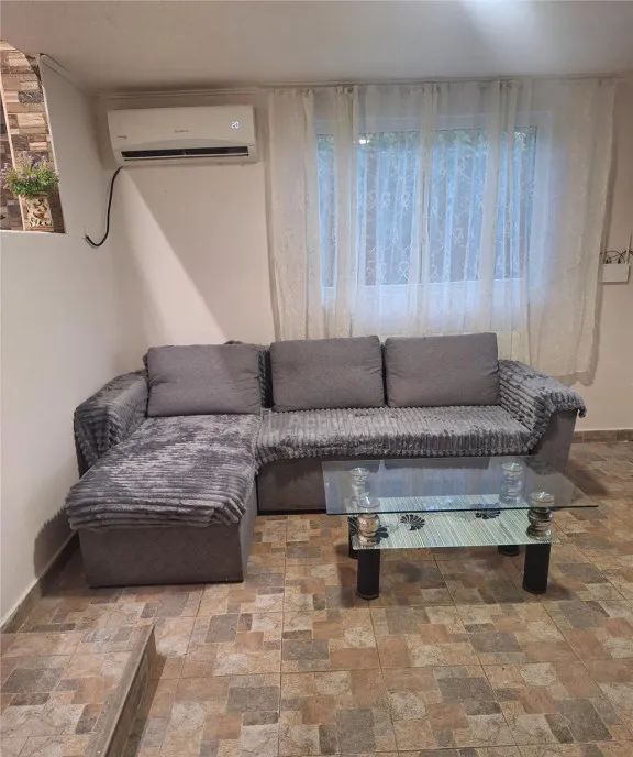 Casa de vanzare Comana