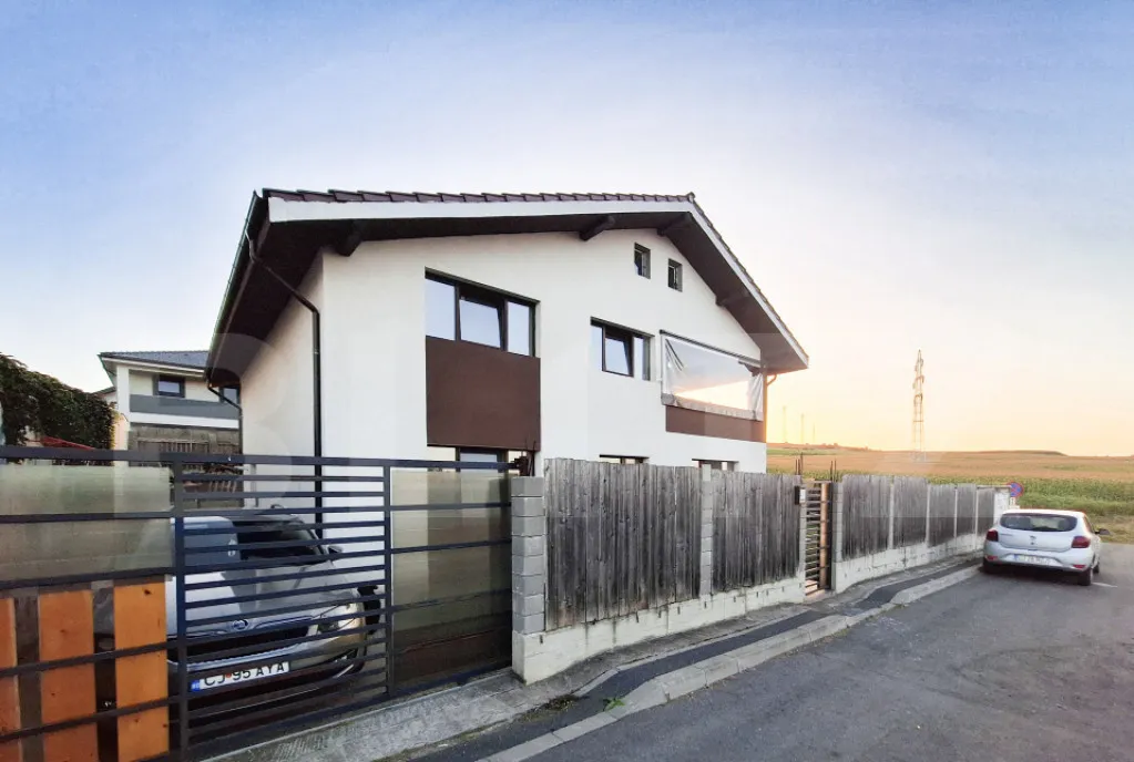 Casa la cheie 220 mp utili 550 mp teren