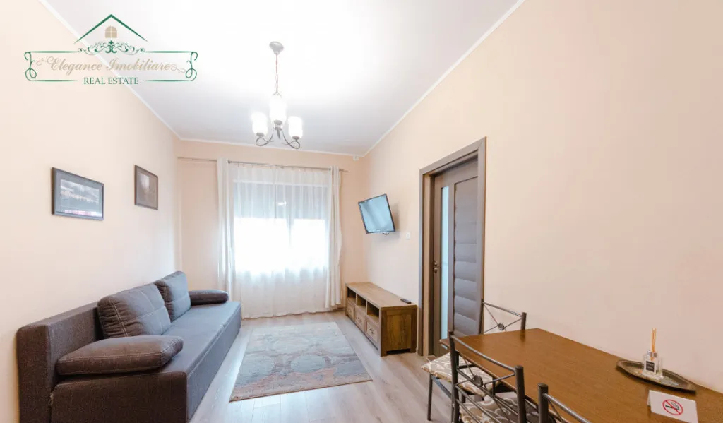 Apartament cu 2 camere la curte comuna zona Parneava Arad
