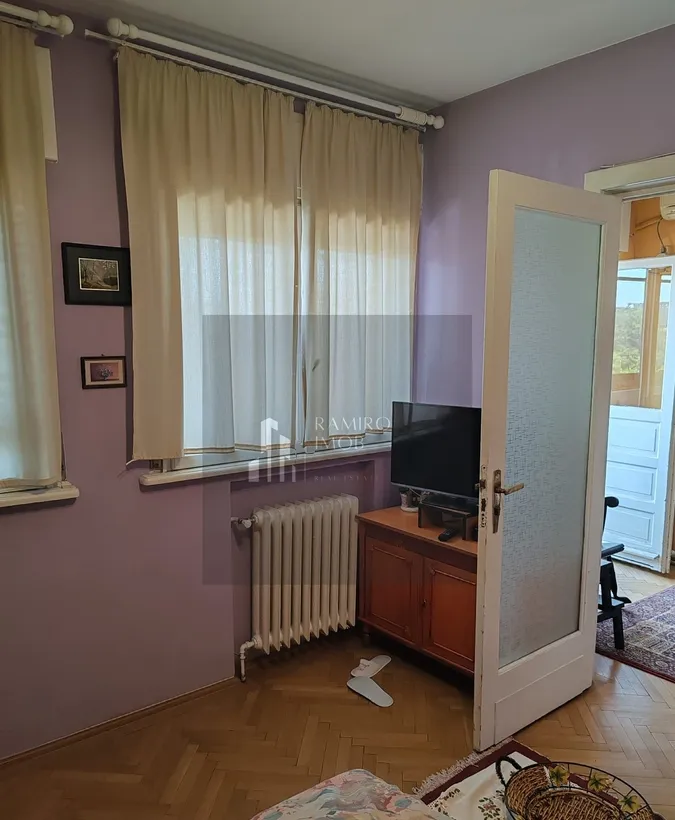 Garsoniera de inchiriat zona Unirii