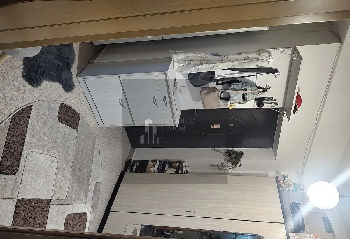Aparatorii Patriei Garsoniera decomandata/ zona Aparatorii Patriei/44 mp