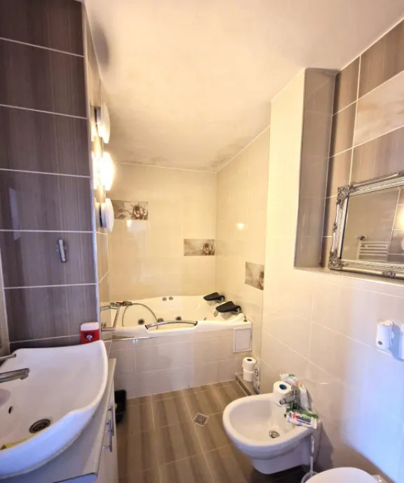 Zona centrala apartament 4 camere