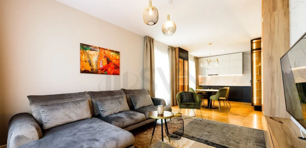 Apartament de 3 camere I Luxuria I Vedere gradina interioara