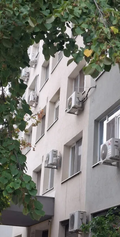 Titan vanzare garsoniera in bloc mixt la 10 min pana la Metrou Titan