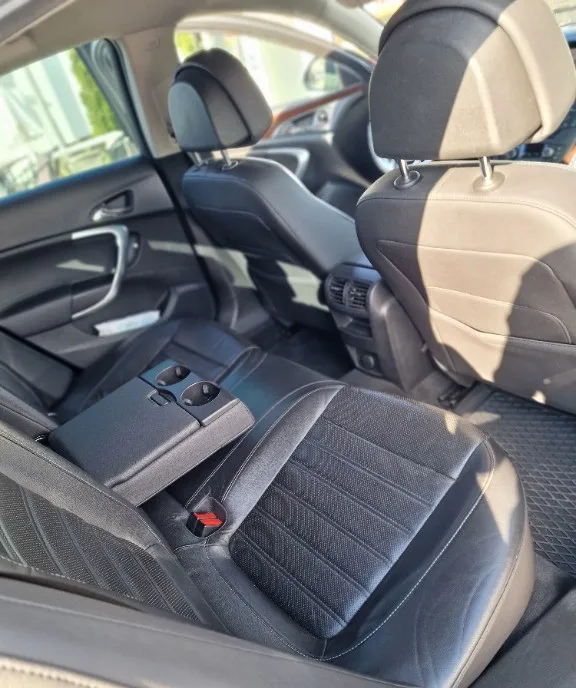 Opel insignia automat 4 700 eur