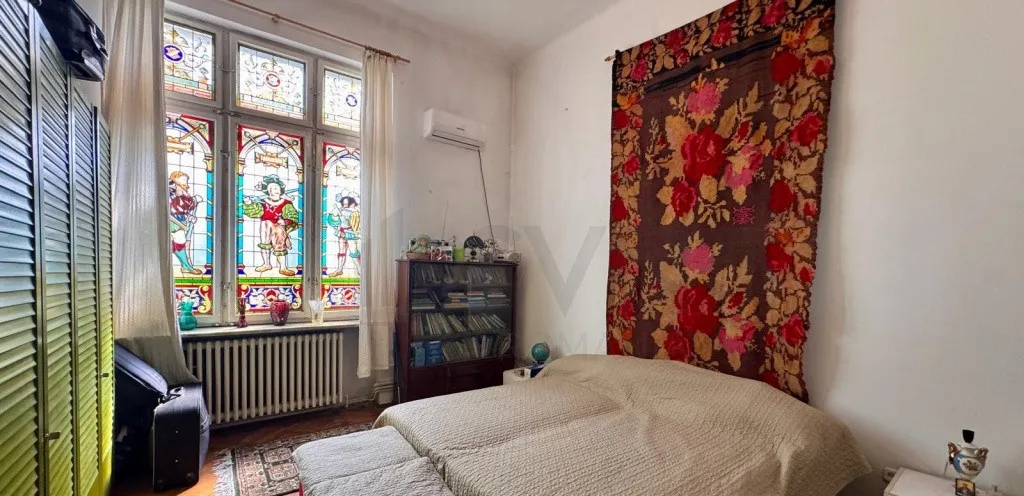Apartament cu istorie si caracter l 168 mp l Ultracentral l Piata Romana