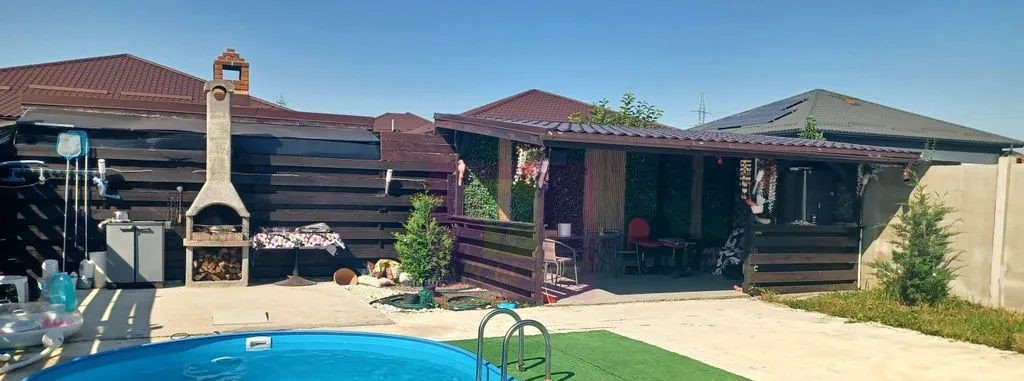Casa noua Sabareni terasa piscina foisor barbeque curte 440 mp