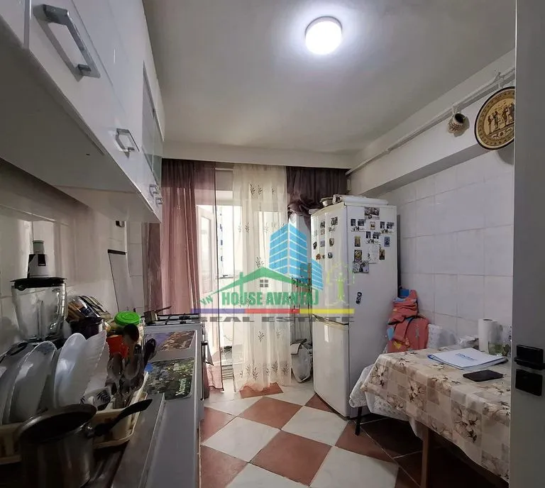 Apartament decomandat cu 4 camere Focsani