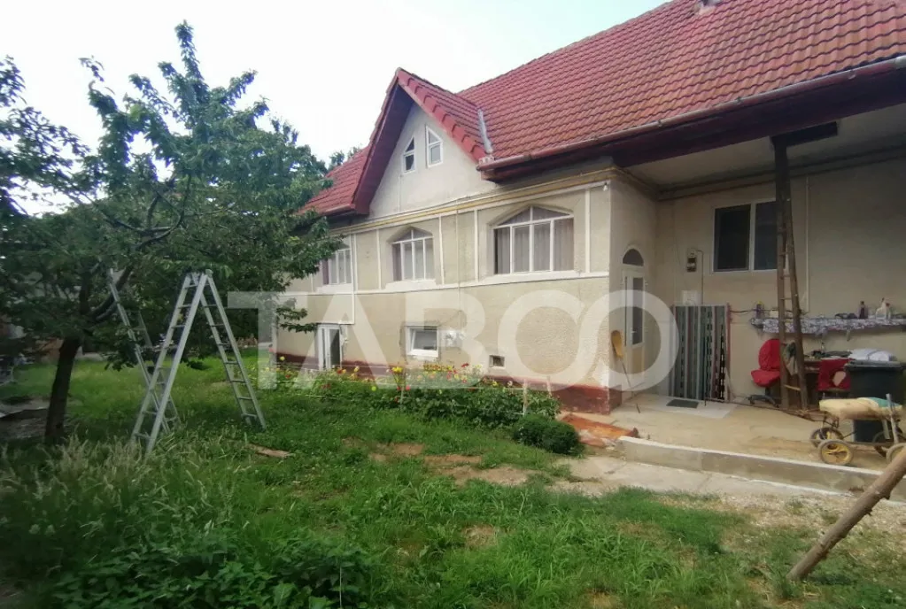 Casa de vanzare 4 camere 2 bai teren 266 mp Sali