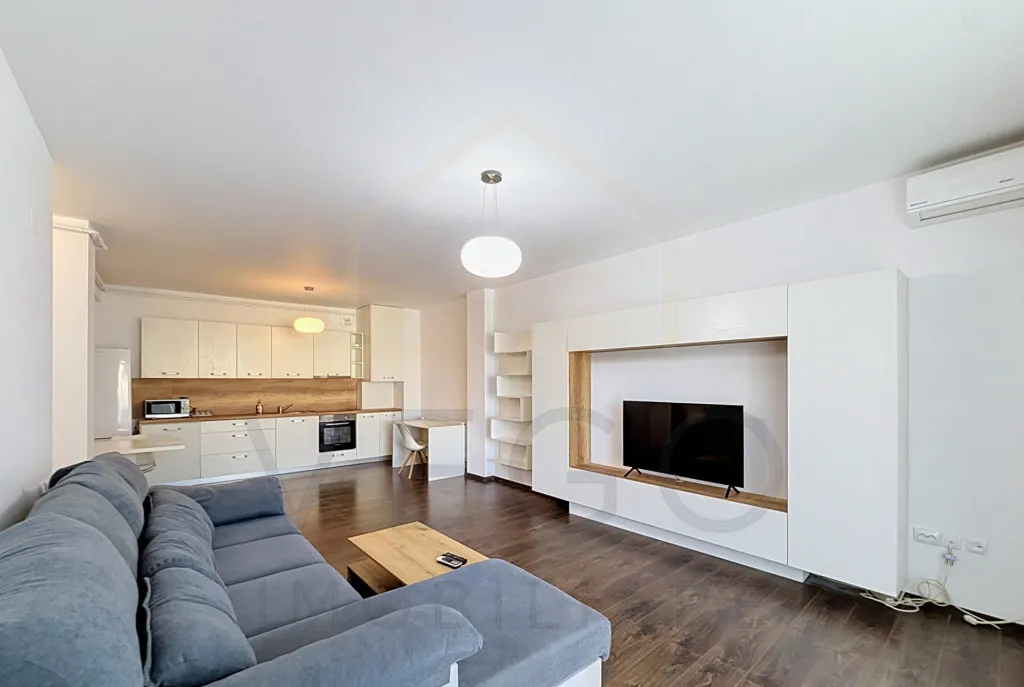 Apartament modern 2 camere garaj balcon zona Iulius Mall