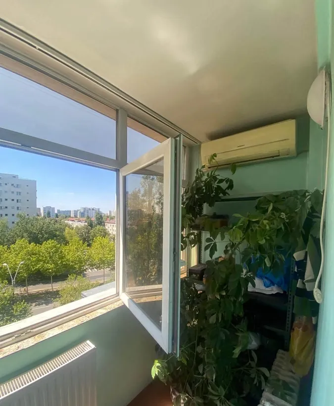 Bd 1 Decembrie apartament cu 3 camere de vanzare mobilat si utilat