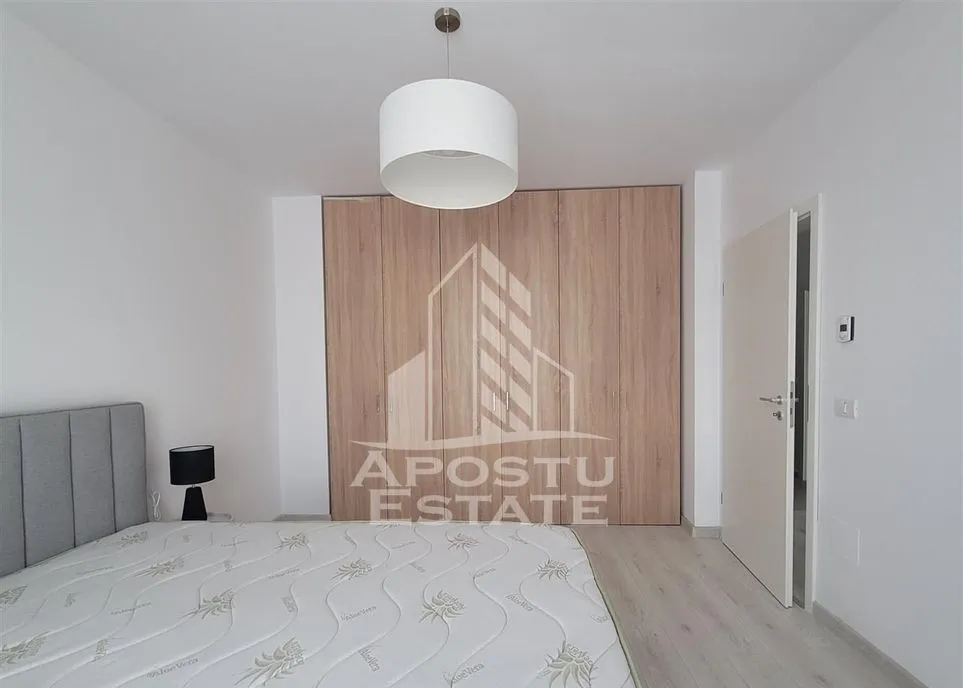 Apartament de vanzare cu 3 camere 2 bai si parcare bloc nou Aradului